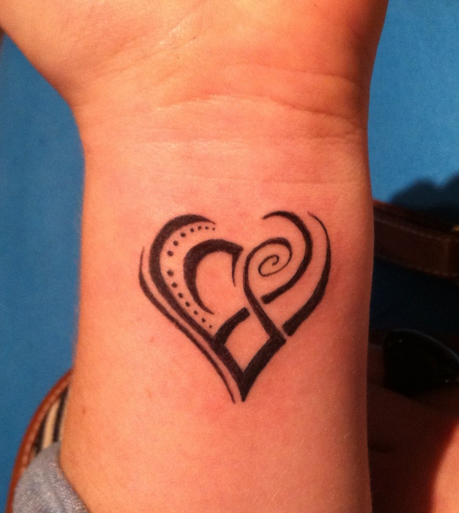Tribal-Heart-Tattoos-On-Wrist