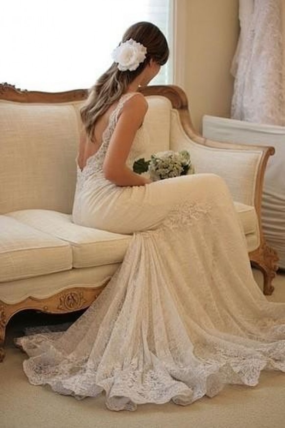 backless-wedding-dress-lace