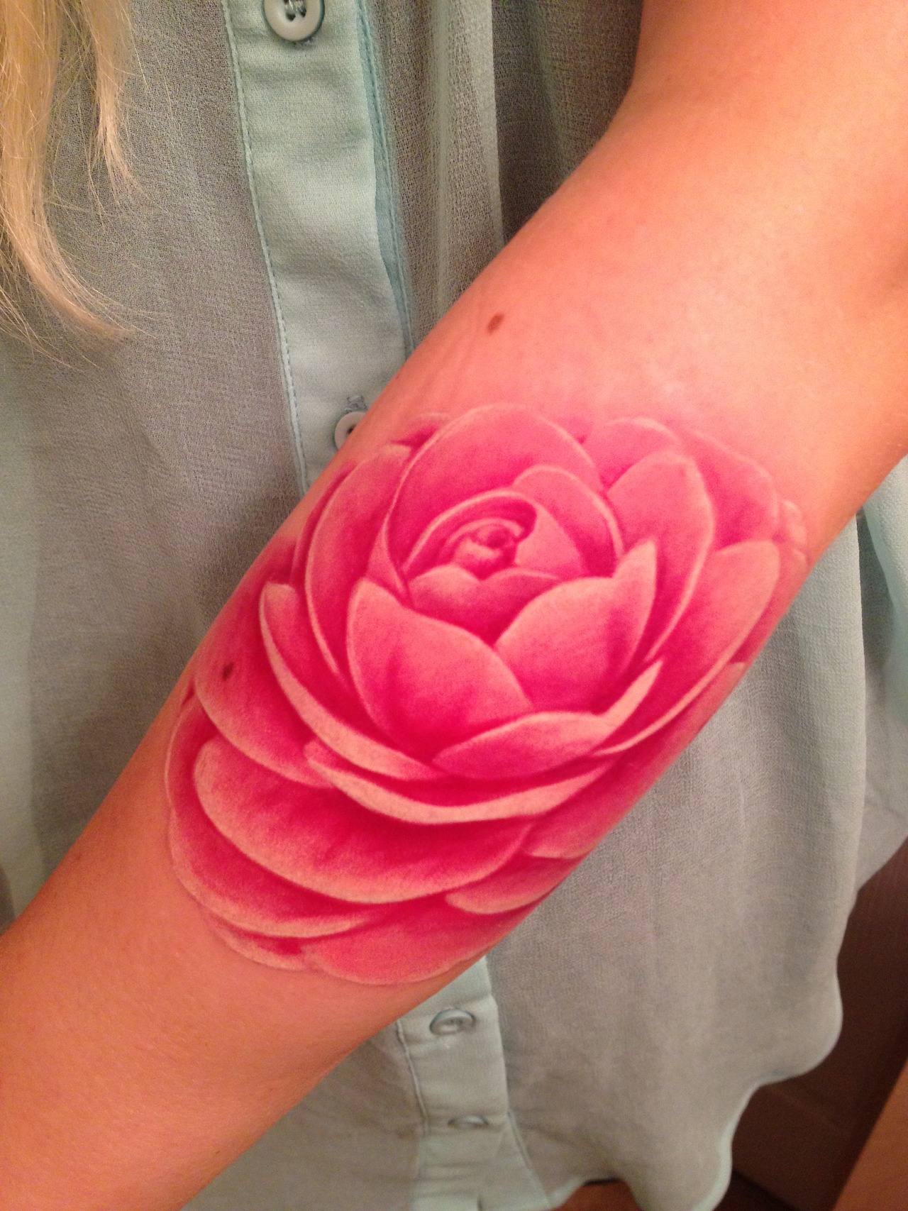 beautiful-lotus-flower-tattoo-on-arm-for-girls