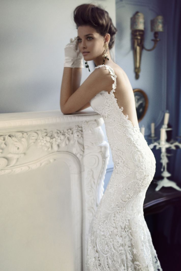 best-of-backless-wedding-gowns-dresses-to-adore-onewed-tagged-with-lace-open-back-wedding-dress