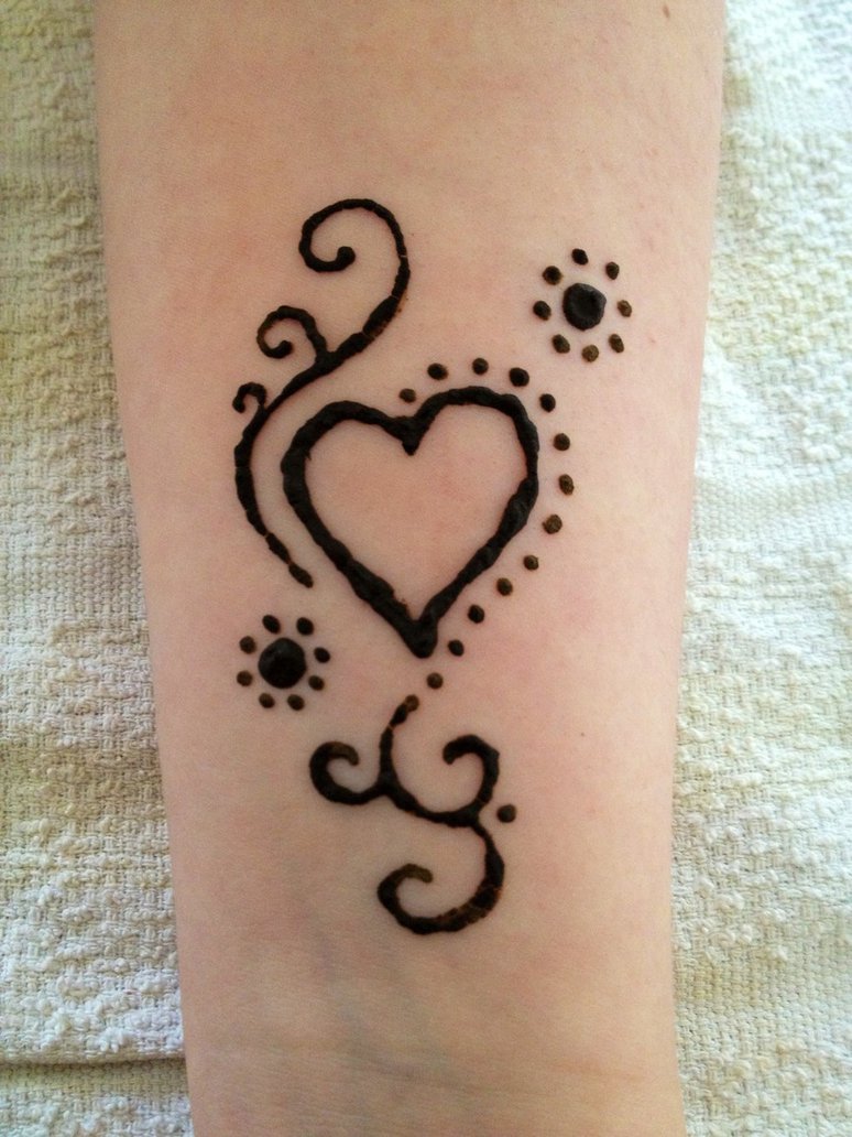 heart-design-henna-by-owl-in-black