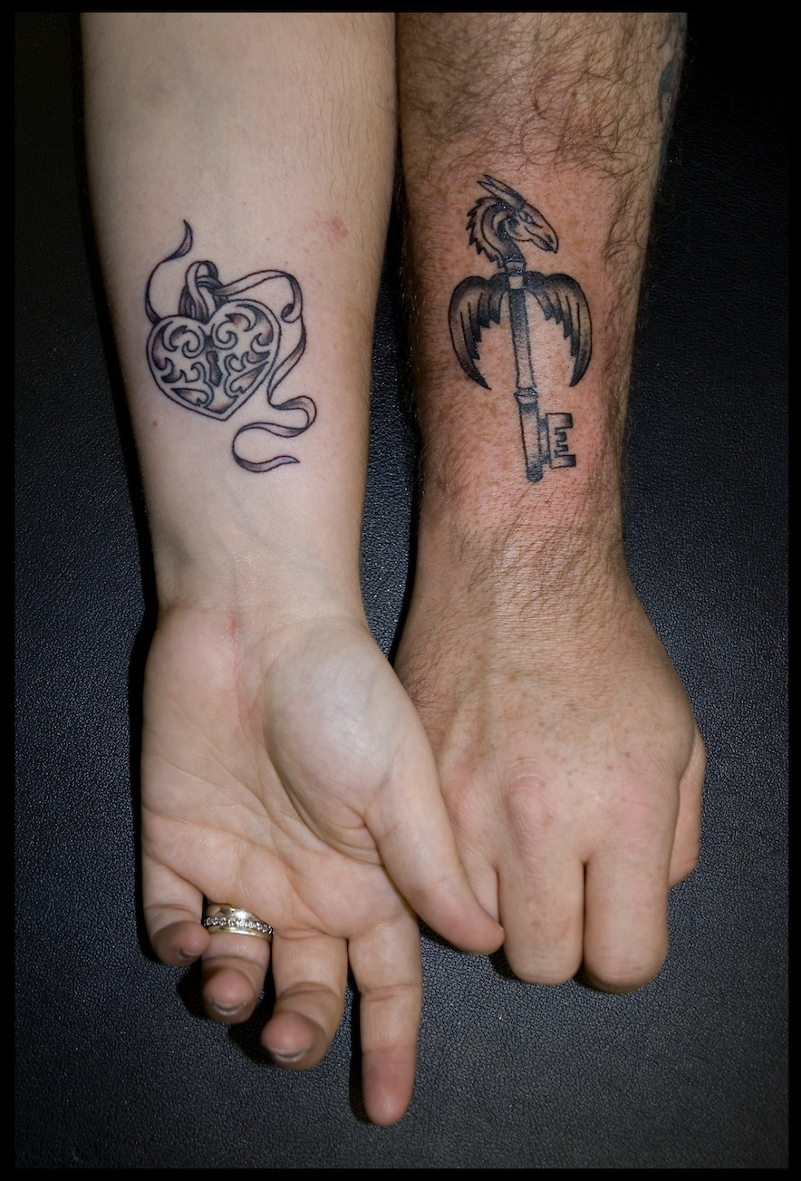 his-and-her-lock-and-key-tattooswrist-tippingtattoo