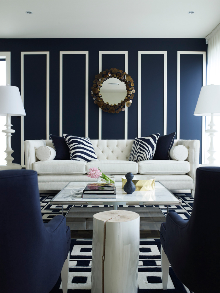 luxurious-living-room design-with-interior-design