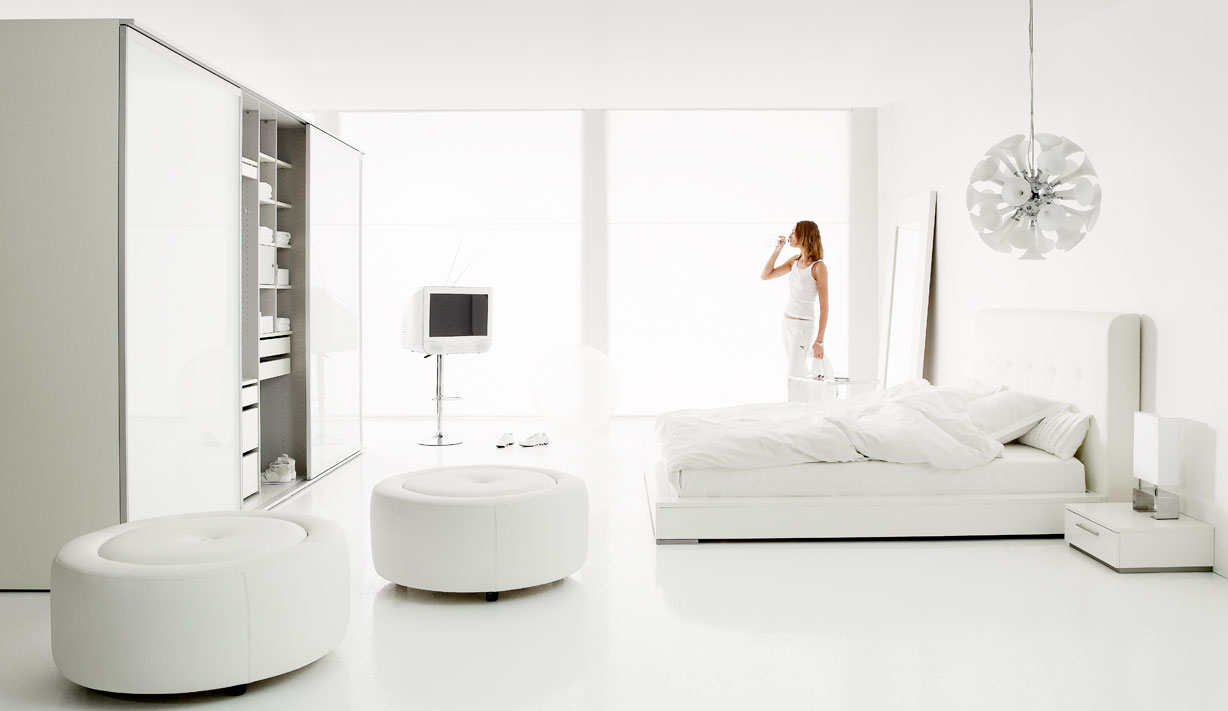 white-bedroom-interior-design