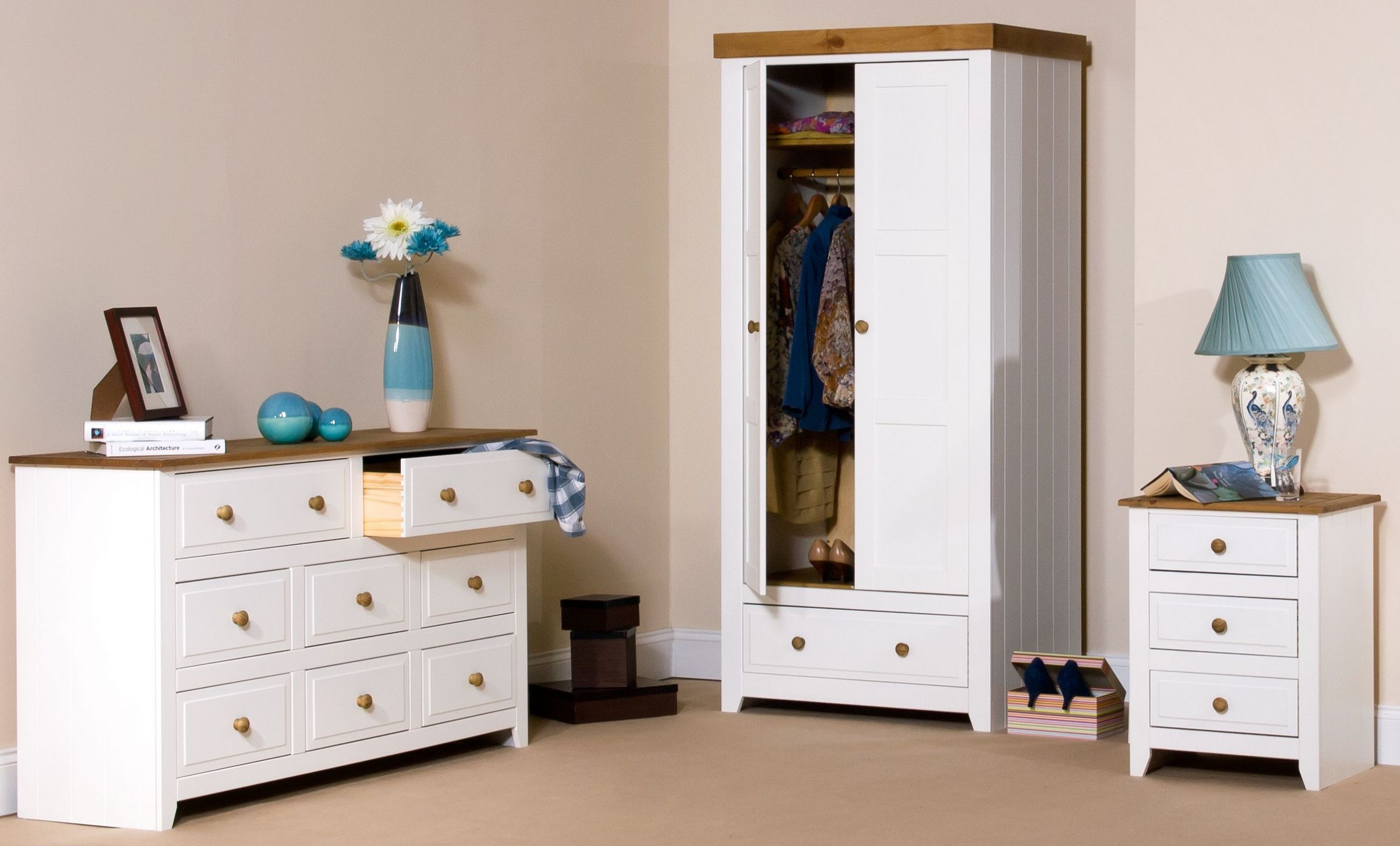 white-wood-bedroom-furniture-as-chest-of-drawers-with-smart-design-forBedroom-home-decorators-furniture-quality-1