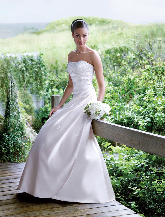 A line Ruched Skirt with Lace up Back 2011 Wedding Dress