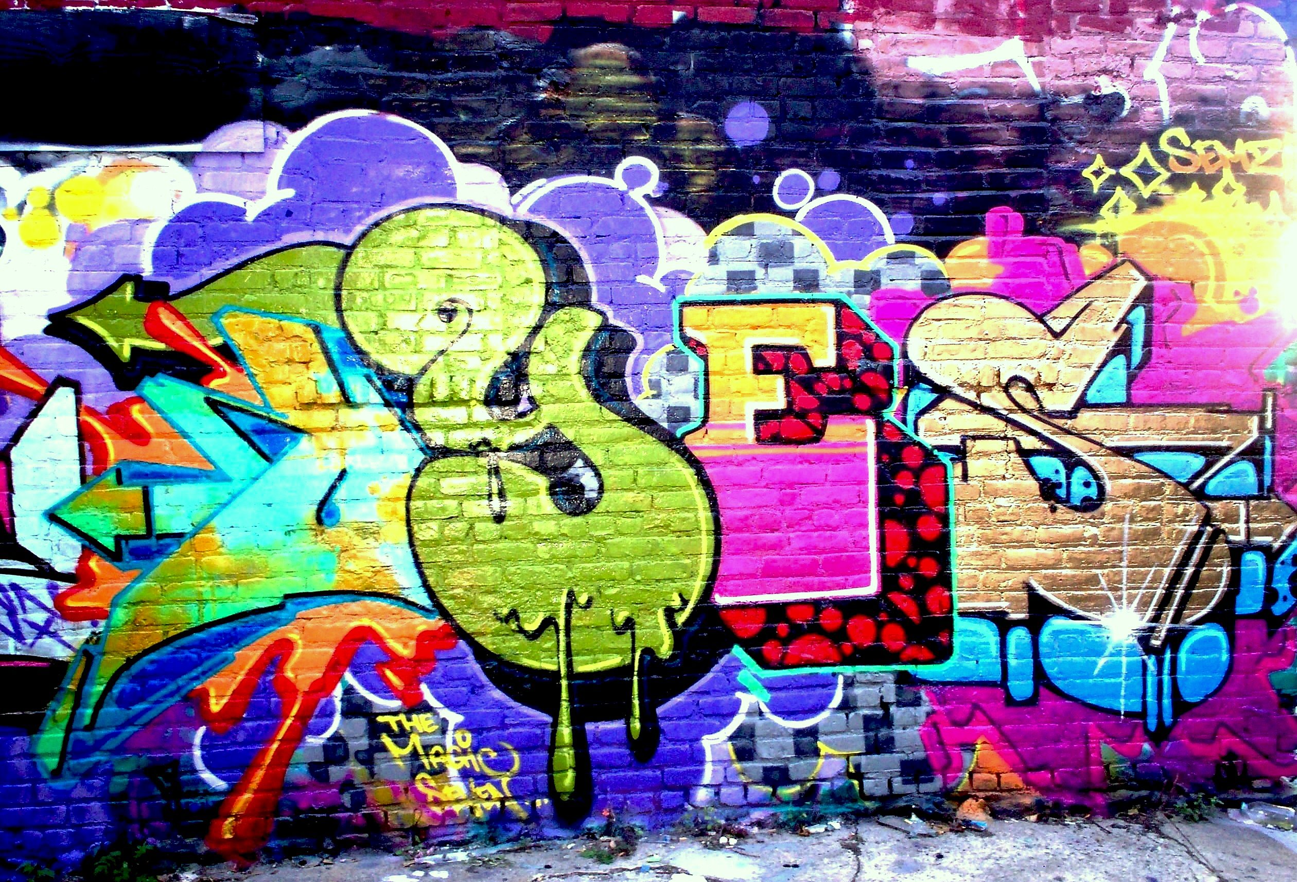Colorful-Graffiti-Street-Art