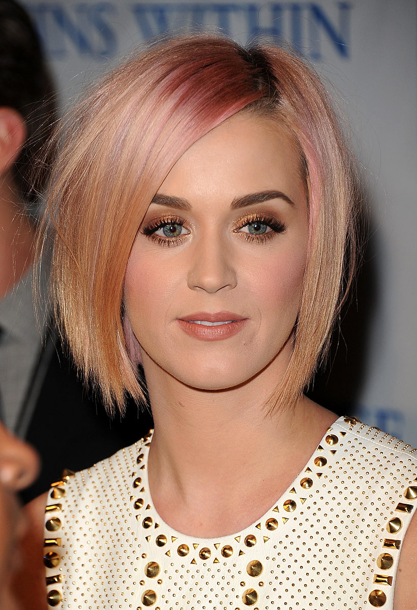 Katy-Perry-Short-Hairstyles-Pink-and-apricot-blonde-bob