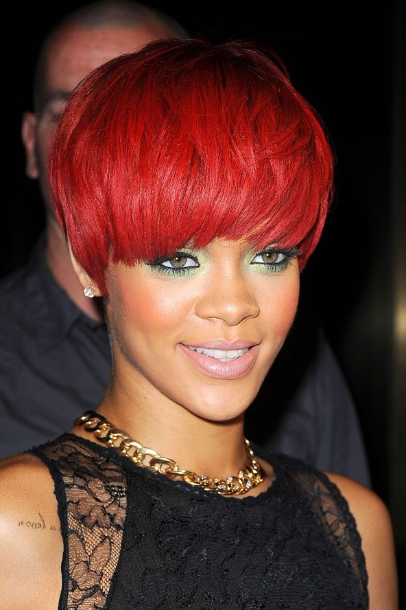 Rihanna-Short-Red-Hairstyles-for-Women