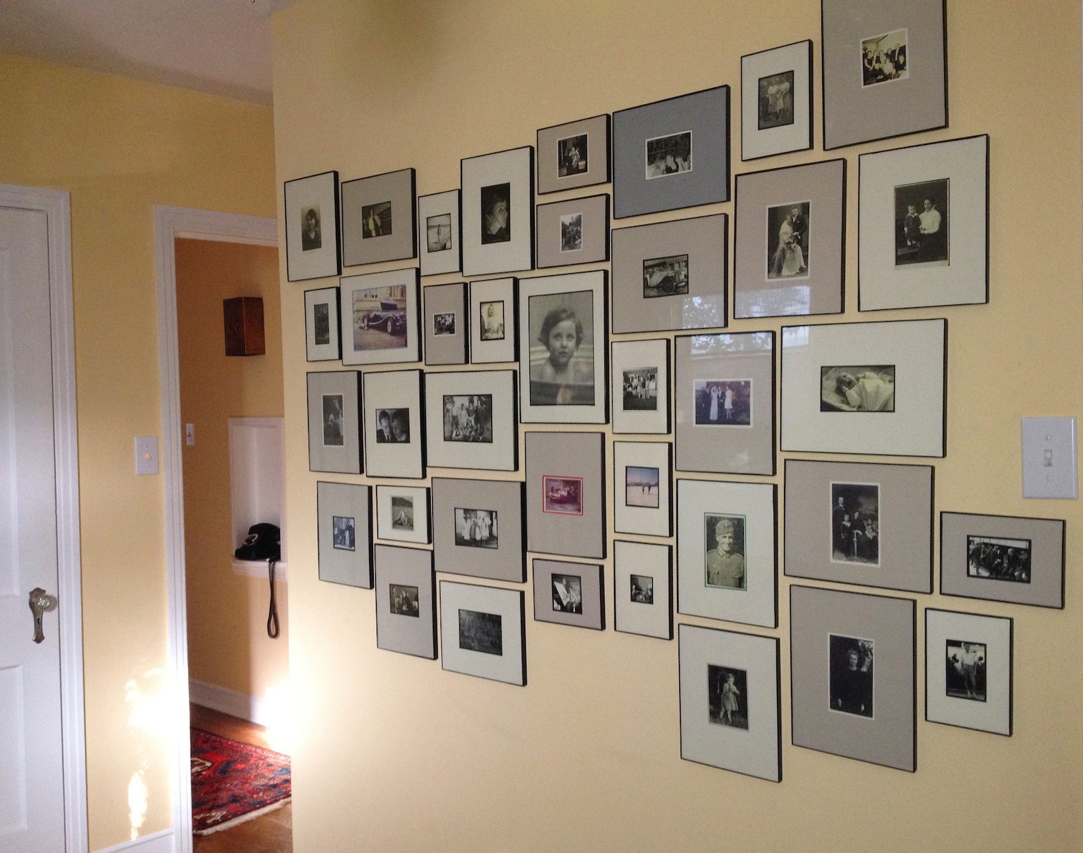 Wall-Collage-of-frames