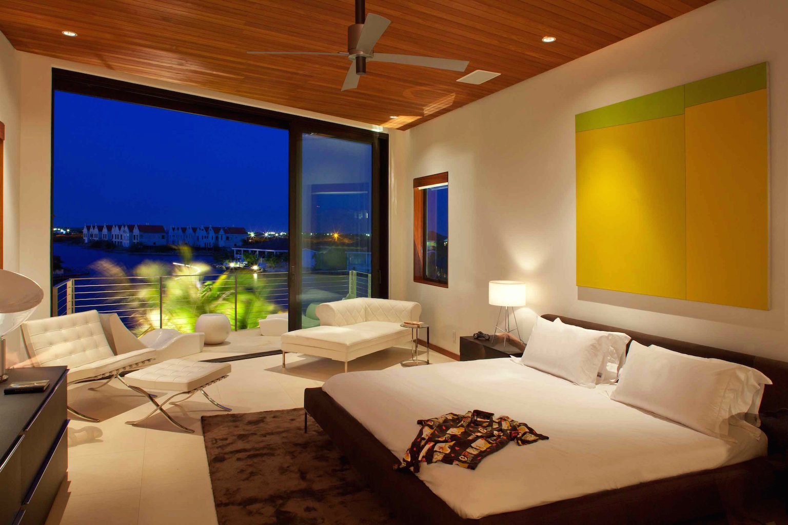 bedroom-modern-mansion-master-bedroom-with-tv-good-galleries-master-bedroom-ideas-master-bedroom-designs-master-bedroom-colors-master-bedroom-decorating-ideas-master-bedroom