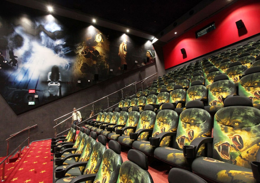 cinemas-interior-cinema-city-rishon