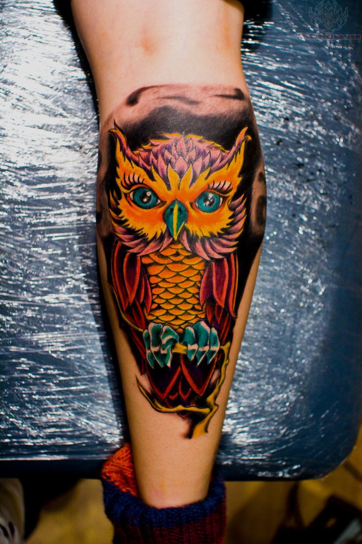 colorful-owl-tattoo-on-leg
