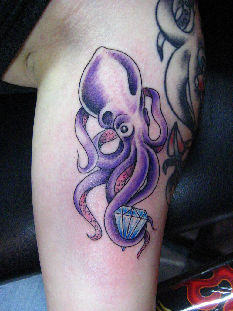 octopus with a pretty diamond
