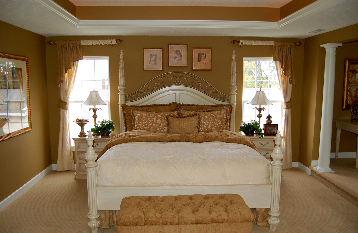 remodeling-master-bedroom-interior-comfortable-design