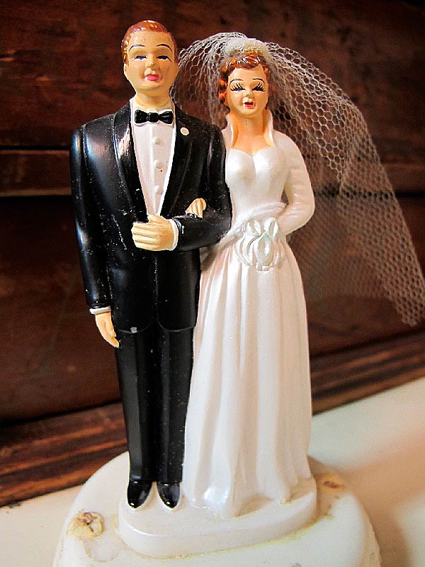 vintage-wedding-cake-toppers-design-ideas-1-on-cake-wedding-ideas