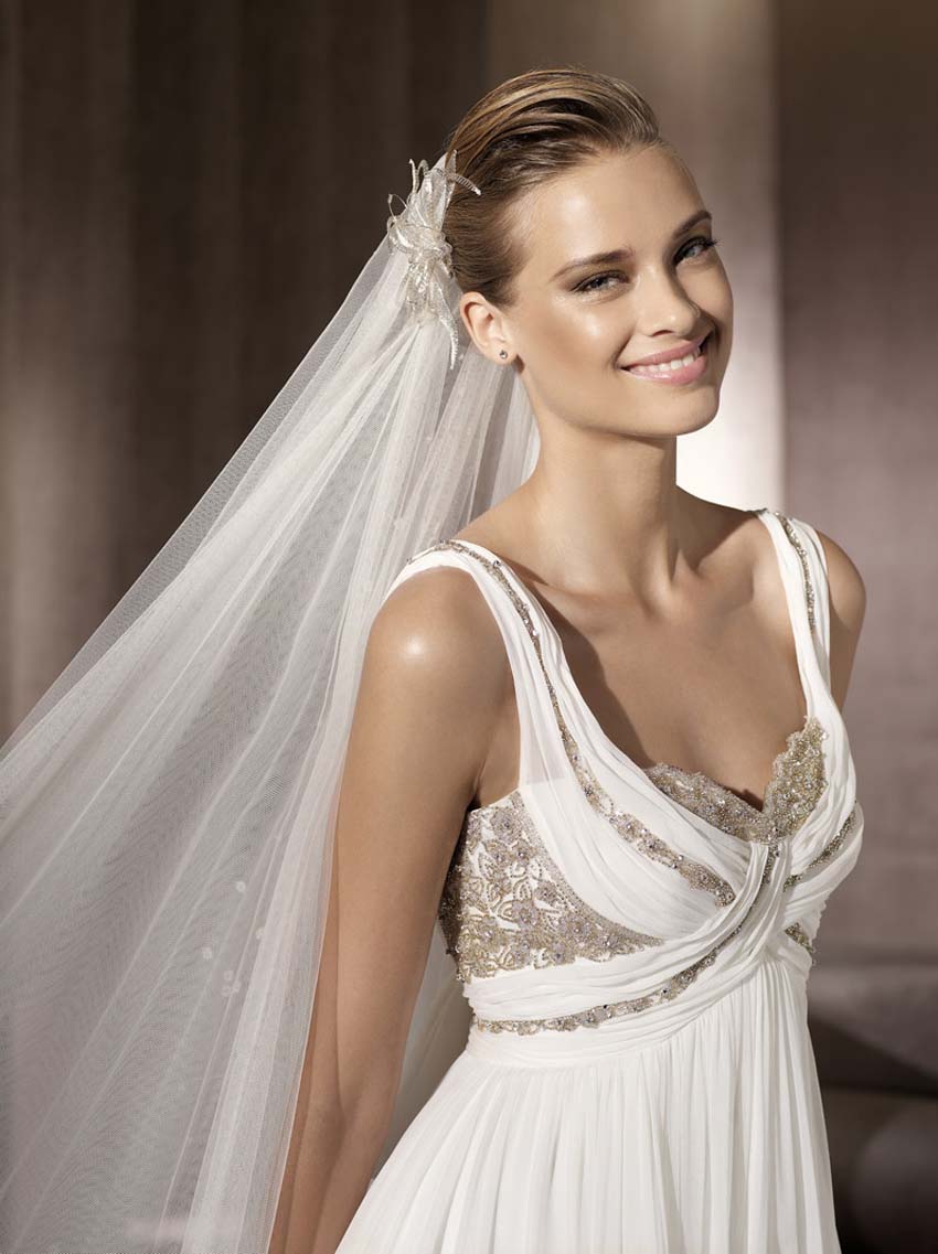 wedding-hairstyles-down-loose-curls-with-veil-wedding-hairstyles-wedding-veils-with-hair