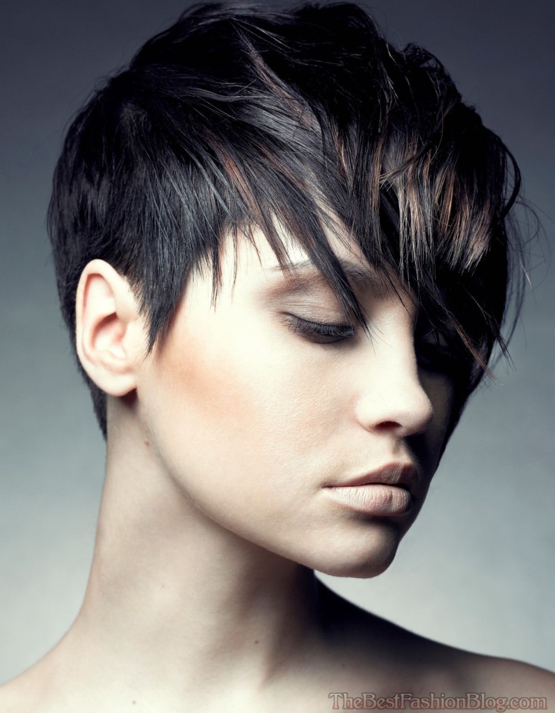 2015-Shaggy-Pixie-Haircuts-For-Women
