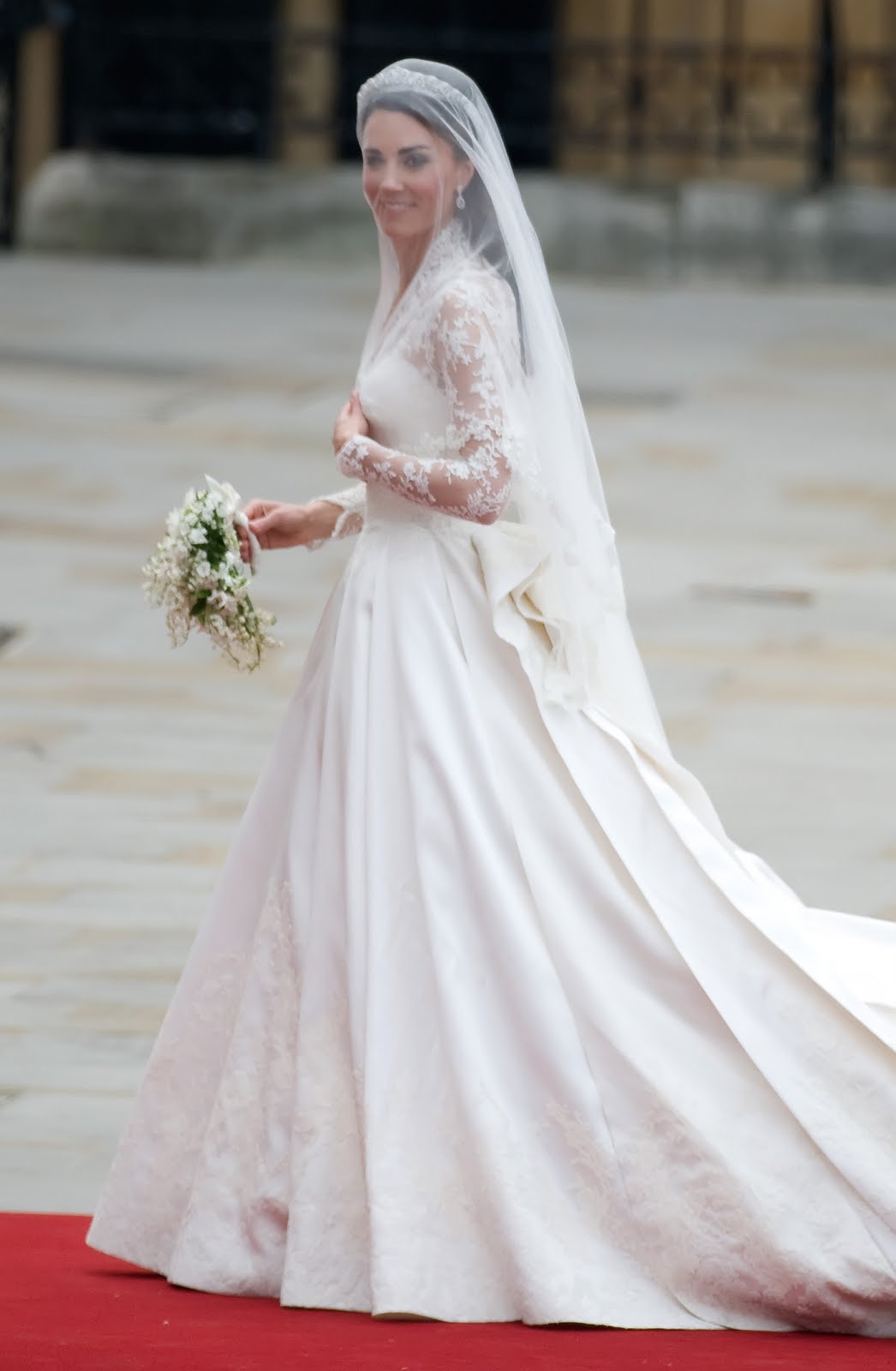 Catherine-Middleton-Wedding-Dress