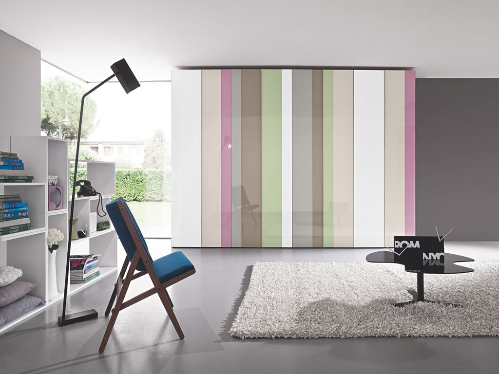 Modern-Italian-Bedroom-Furniture-Design-of-Aliante-Wardrobe-Coleido-by-Venier