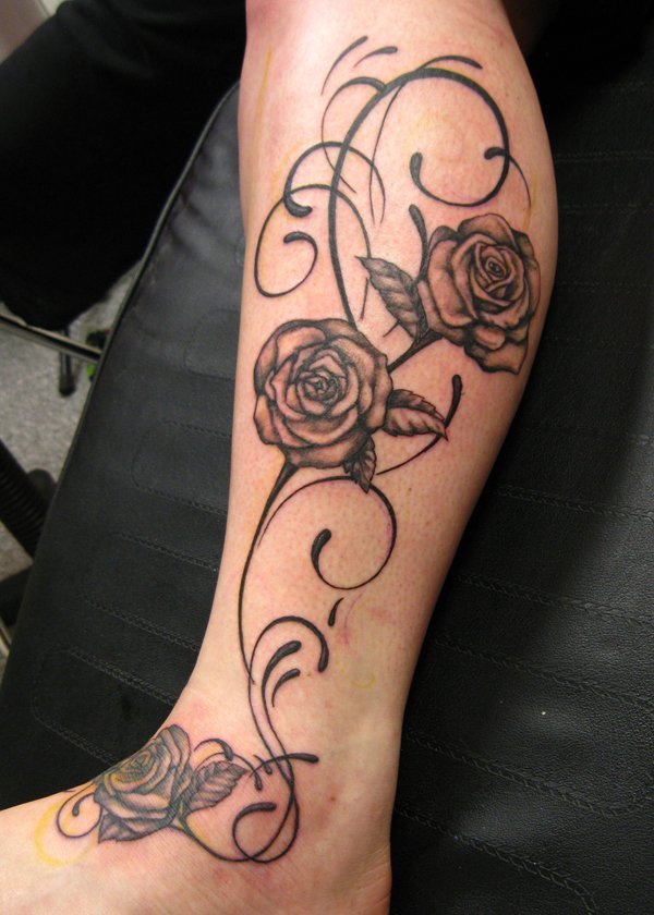 Rose-Tattoo-on-leg