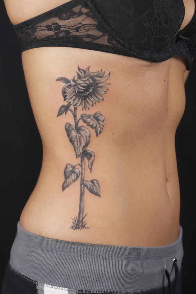 Sunflower on Melissa's ribs