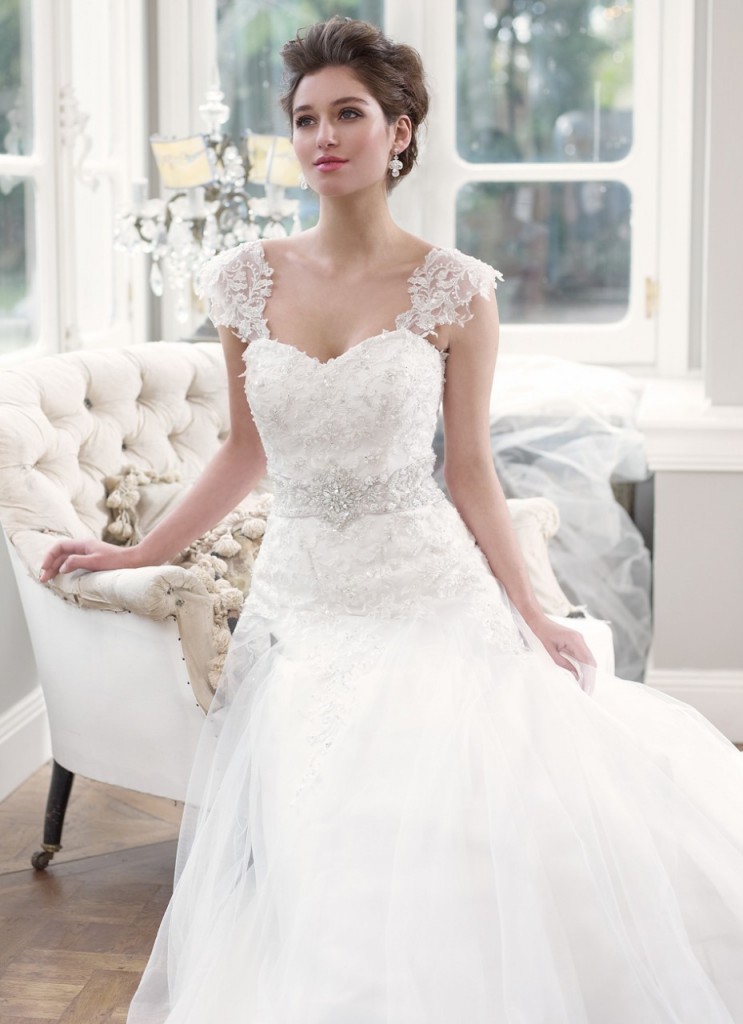 beautiful-wedding-gowns-for-girls-new-fashion