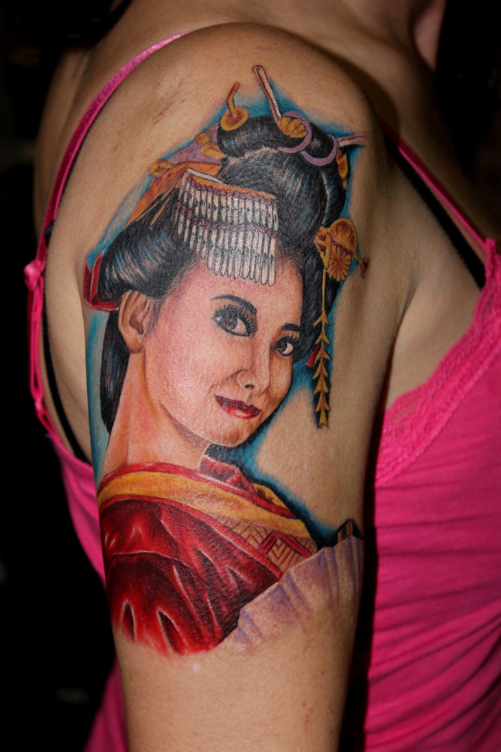 geisha-tattoo-for-women-on-shoulder