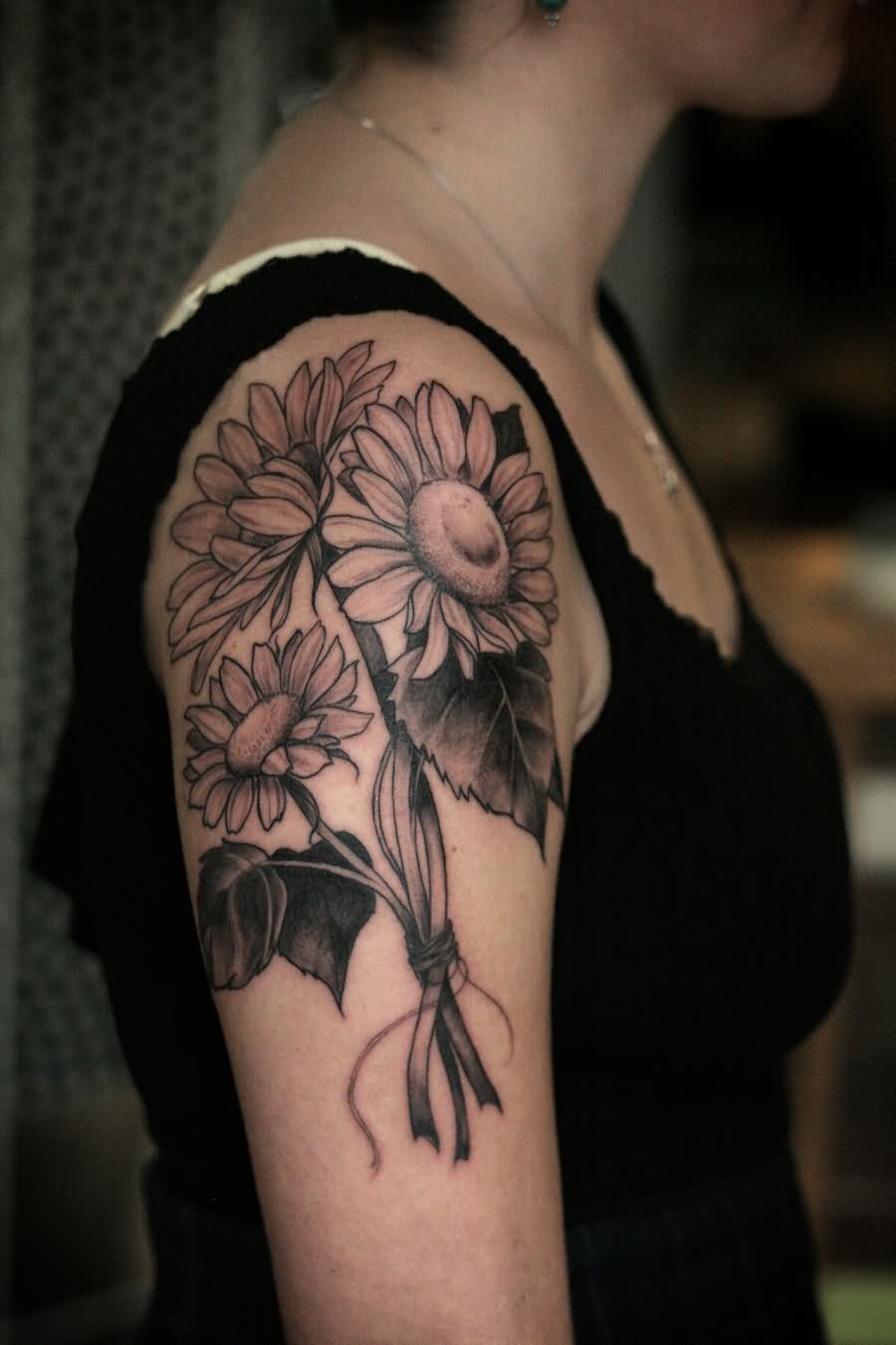 grey-ink-sunflower-tattoo-on-right-shoulder