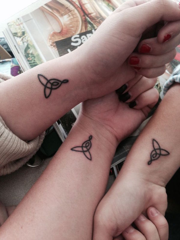 knot-sister-tattoo-ideas-small-Images