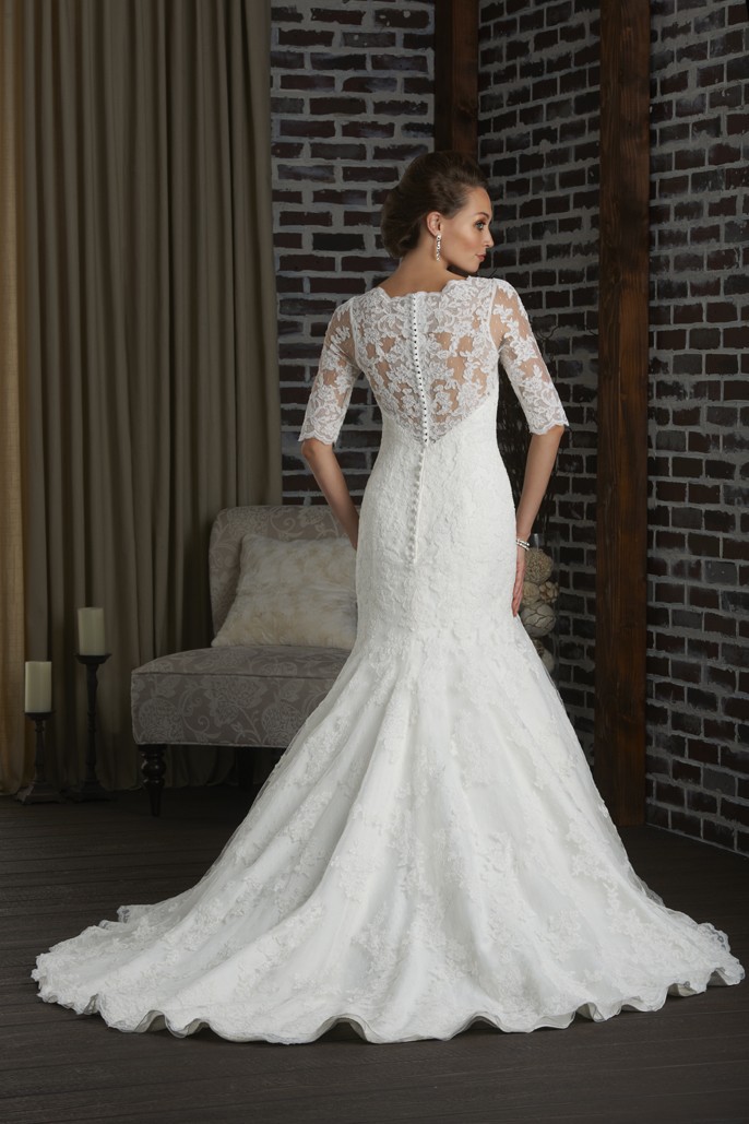 mermaid-lace-wedding-gown-with-sleeves