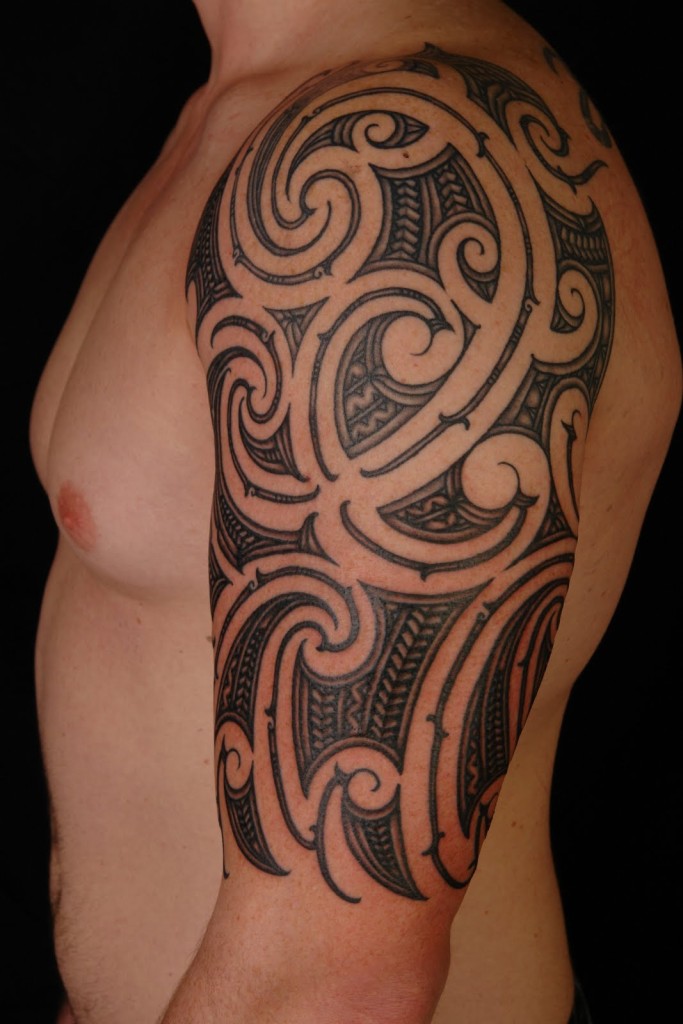 tribal_sleeve_tattoos_design_men