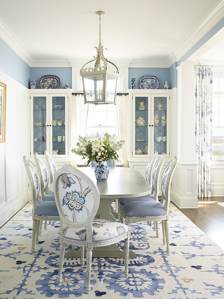 Beach-style-dining-room-in-classy-blue-and-white