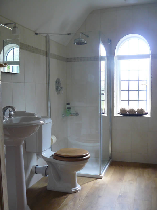 traditional classically bathroom