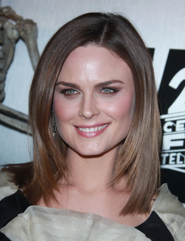 Emily Deschanel's shoulder length layered hairstyle