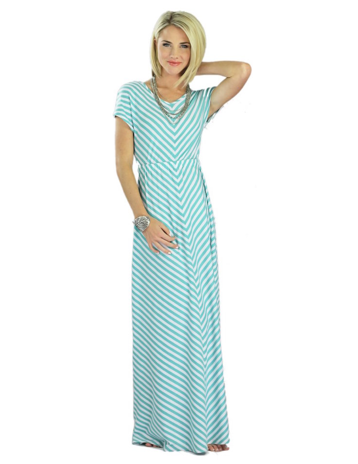 Maxi dresses with short sleeves