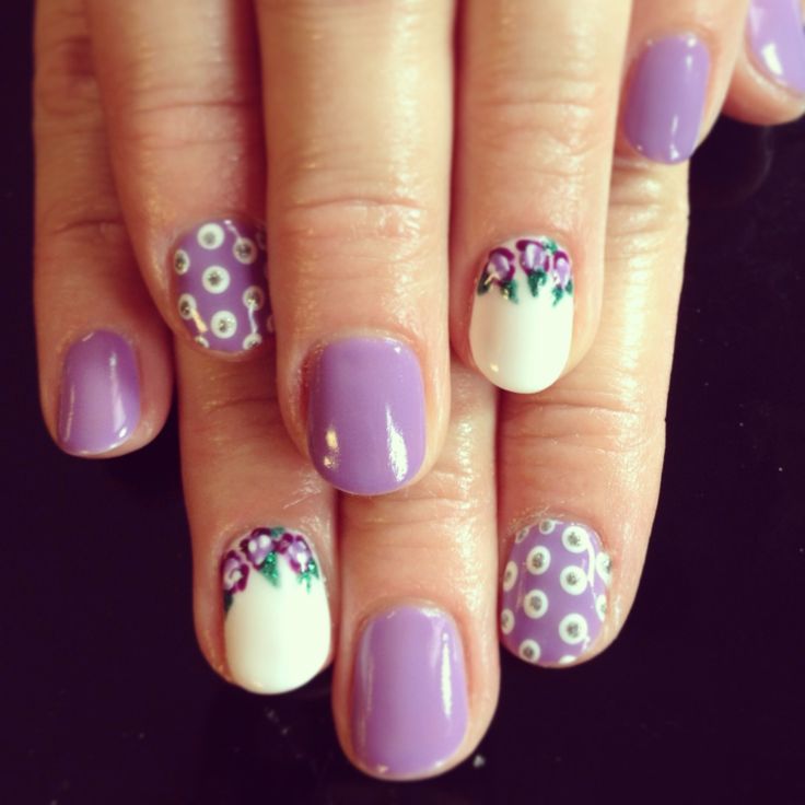 Nail nails art design gelish shellac flower floral dots
