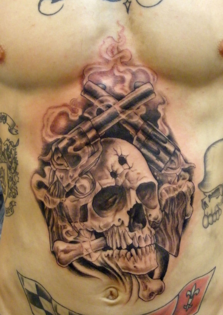 Skull-Tattoo-On-Stomach