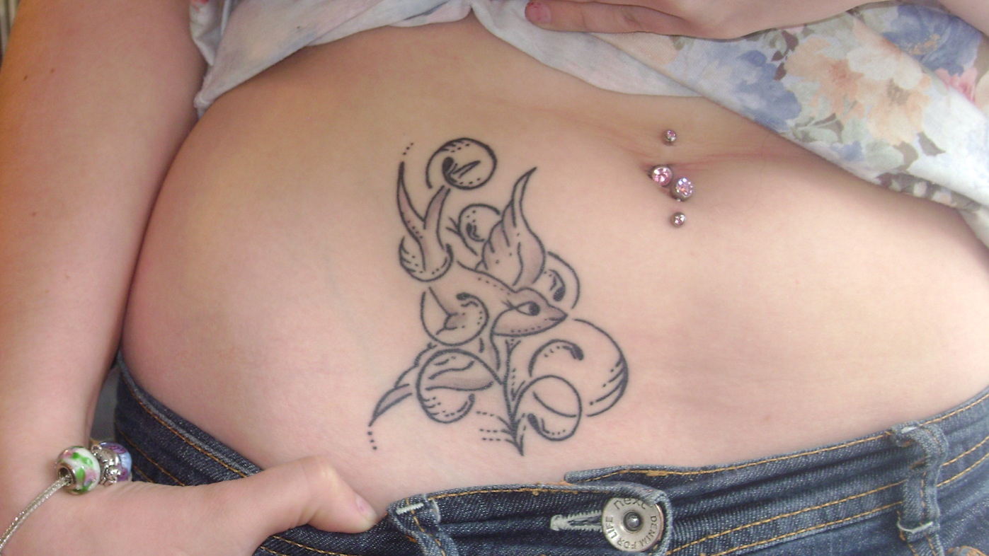 Teenager-Girls-Tattoos-on-the-Stomach-for-2015