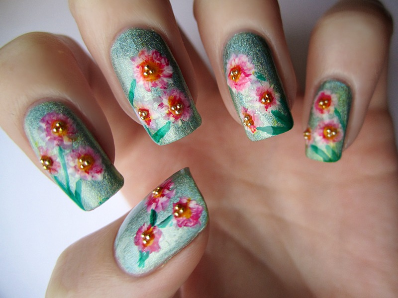 stunning flower nail art design