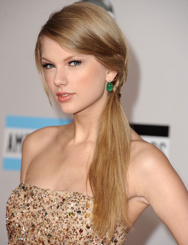 Celebrity Hairstyle with Ponytails