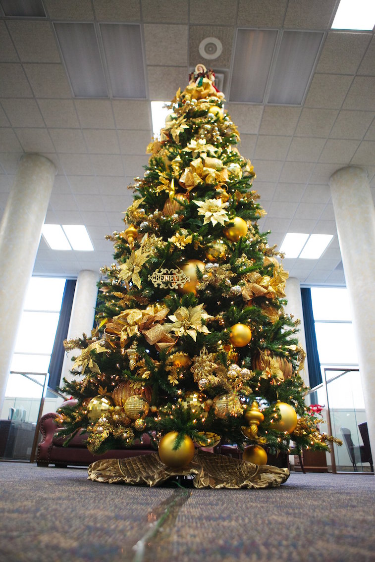Gold Christmas Tree Decorations