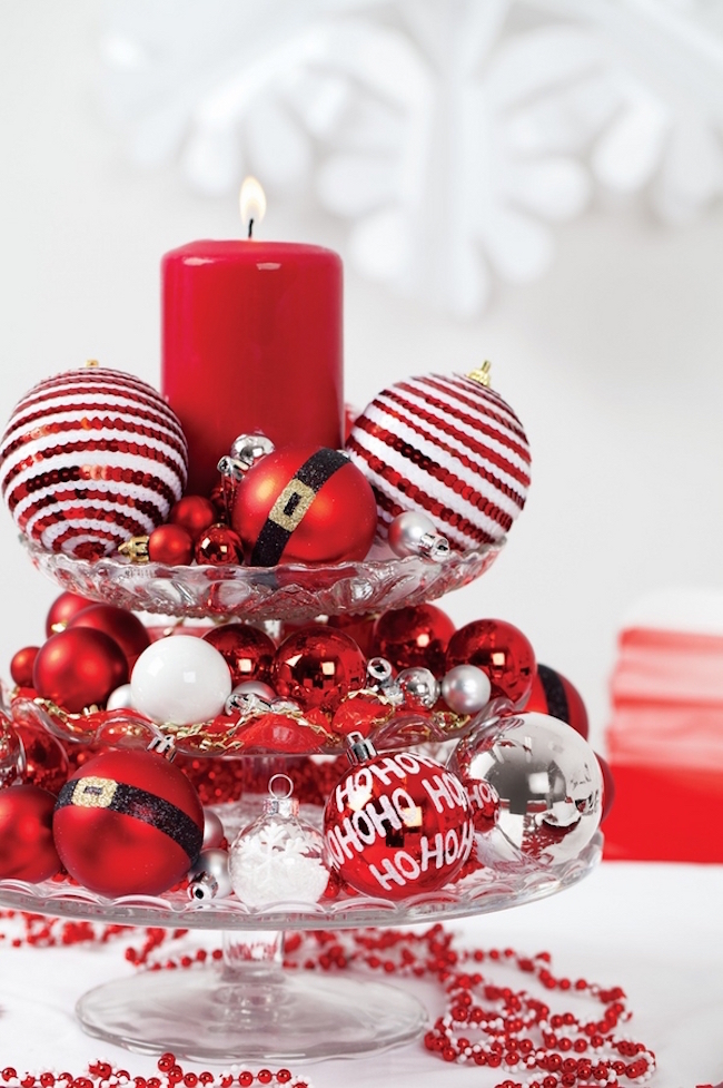 christmas table decorating ideas table centerpiece red ornaments