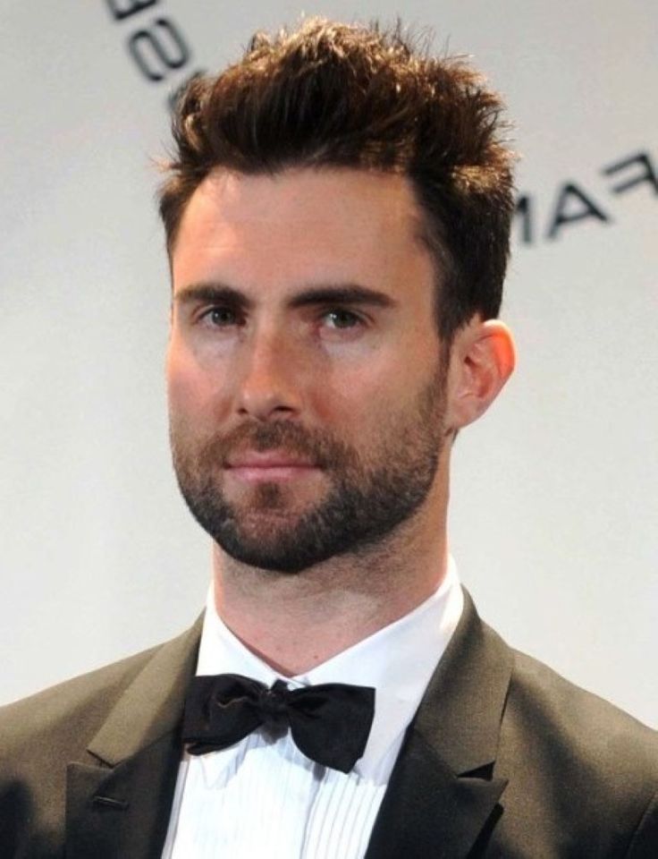 Adam Levine Mens Messy Hairstyles Round Face