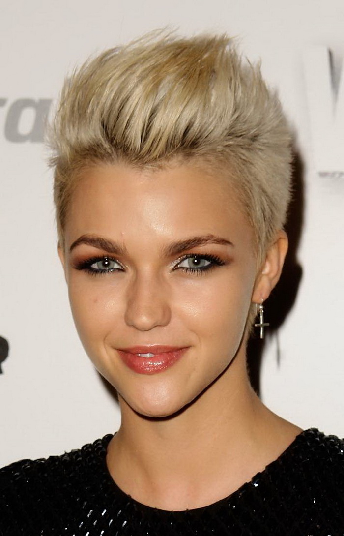 blonde short funky hairstyles for women