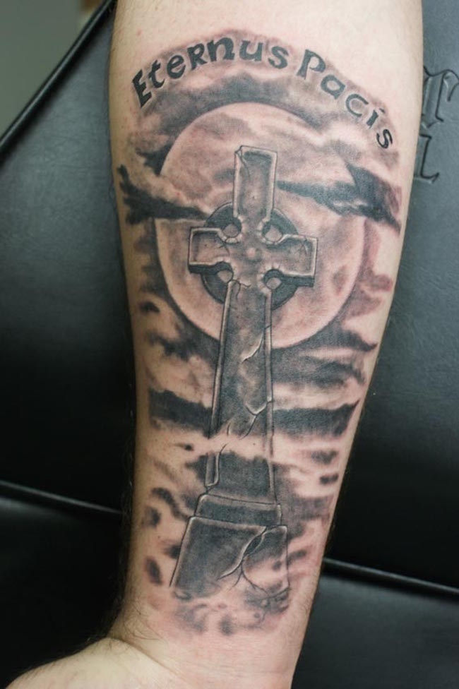 cross tattoo by larry farley black grey
