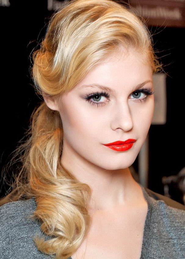 50s ponytail hairstyles with side bangs for long