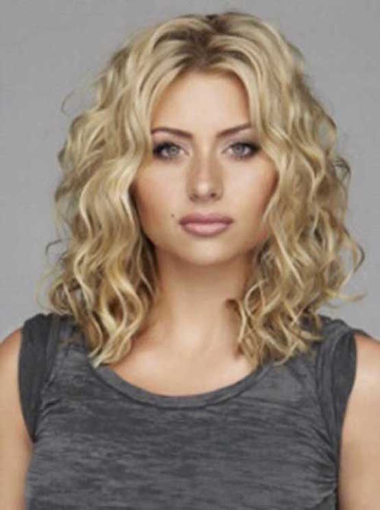 Aly Michalka's Short to Medium Length Curly Hairstyles