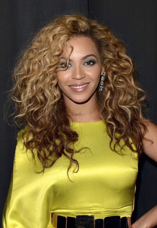 Beyonce Knowles Sexy Long Curly Hairstyles