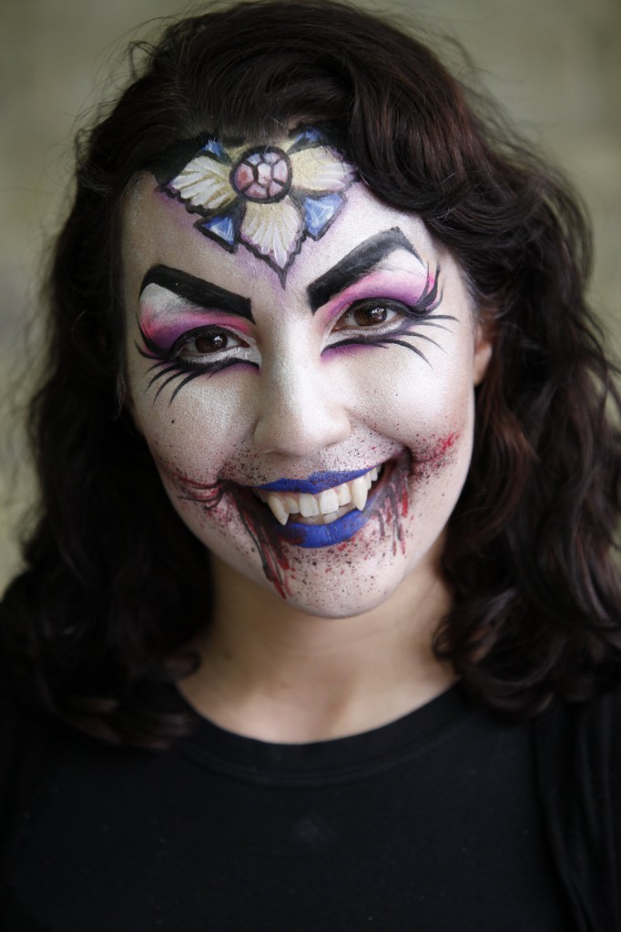 Bloody Halloween Vampire Makeup
